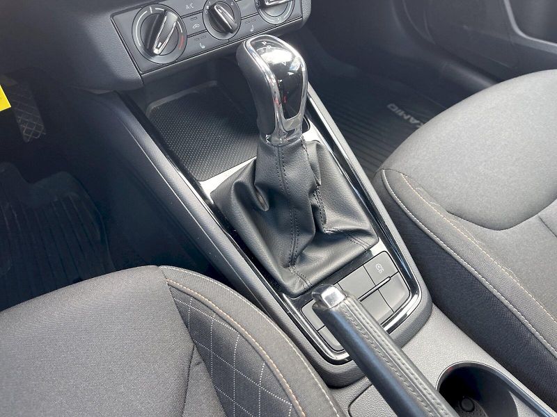 Škoda Kamiq (2023) 1.0 TSI 81 kW DSG Ambition Plu - fotka 11 z 28
