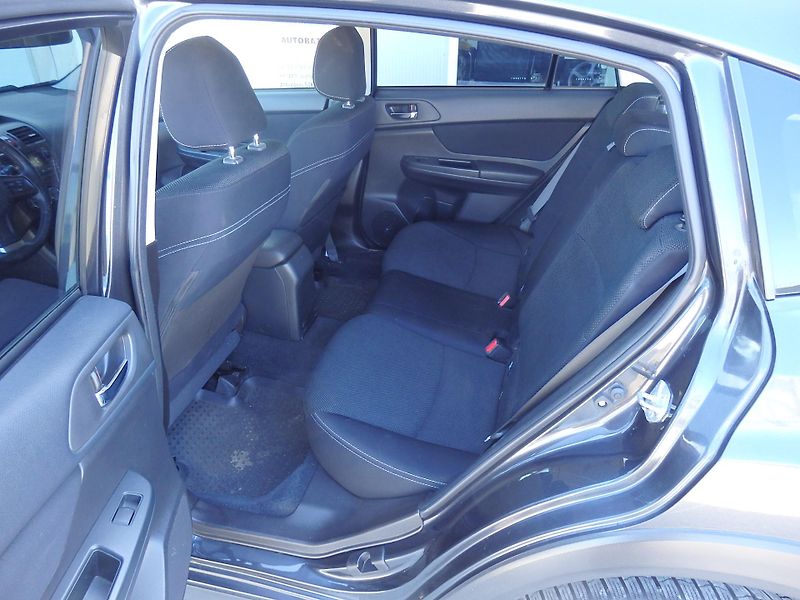 Subaru XV 2,0 108kW KLIMA, 2. MAJITEL - fotka 7 z 17