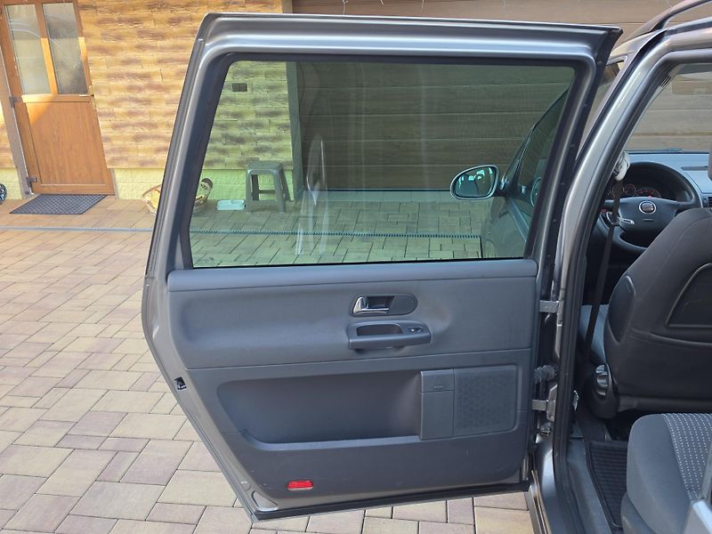 Seat Alhambra 2.0TDi 140PS REFERENCE*2xSADA* - fotka 20 z 46