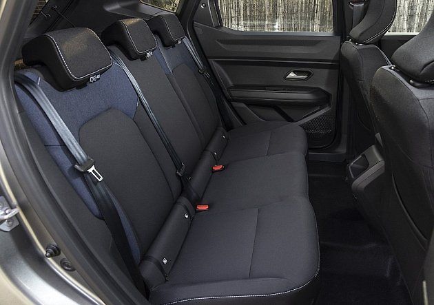 Vzadu se vylepšil prostor, zdroj: Se svolením Dacia