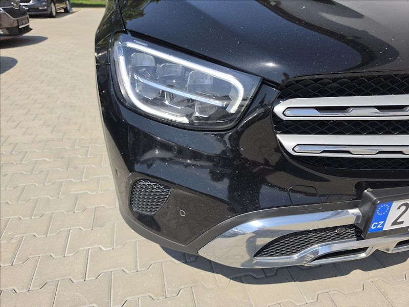 Mercedes-Benz GLC 2,0 CRDi 200D 4MATIC NAVI KAME - fotka 38 z 41