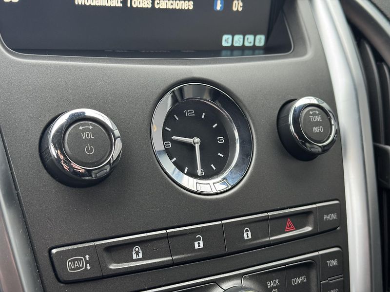 Cadillac SRX (2011) 3.0 V6 AWG Elegance, LPG, PANO - fotka 34 z 49