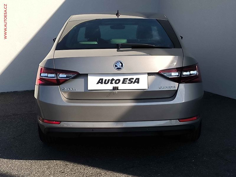 Škoda Superb (2016) 1.4 TSi, Style, bixen, +ALU - fotka 5 z 26