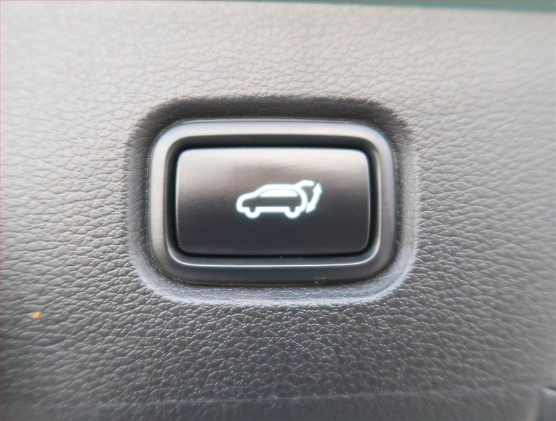 Kia Sportage (2023) 1.6 T-GDI MHEV - fotka 16 z 28