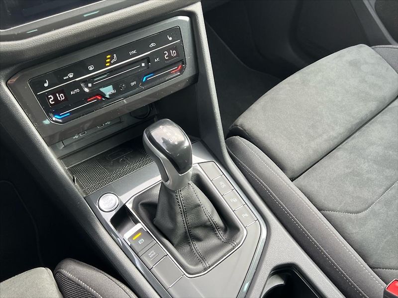 Volkswagen Tiguan 1,5 TSi 110kW 7DSG ELEGANCE - fotka 18 z 31
