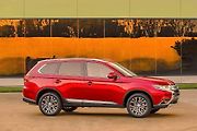 Mitsubishi Outlander.