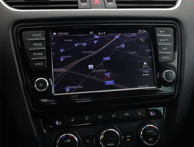 Škoda Octavia (2016) RS 2.0 TDI 4x4 DSG, 4X4 - fotka 15 z 21