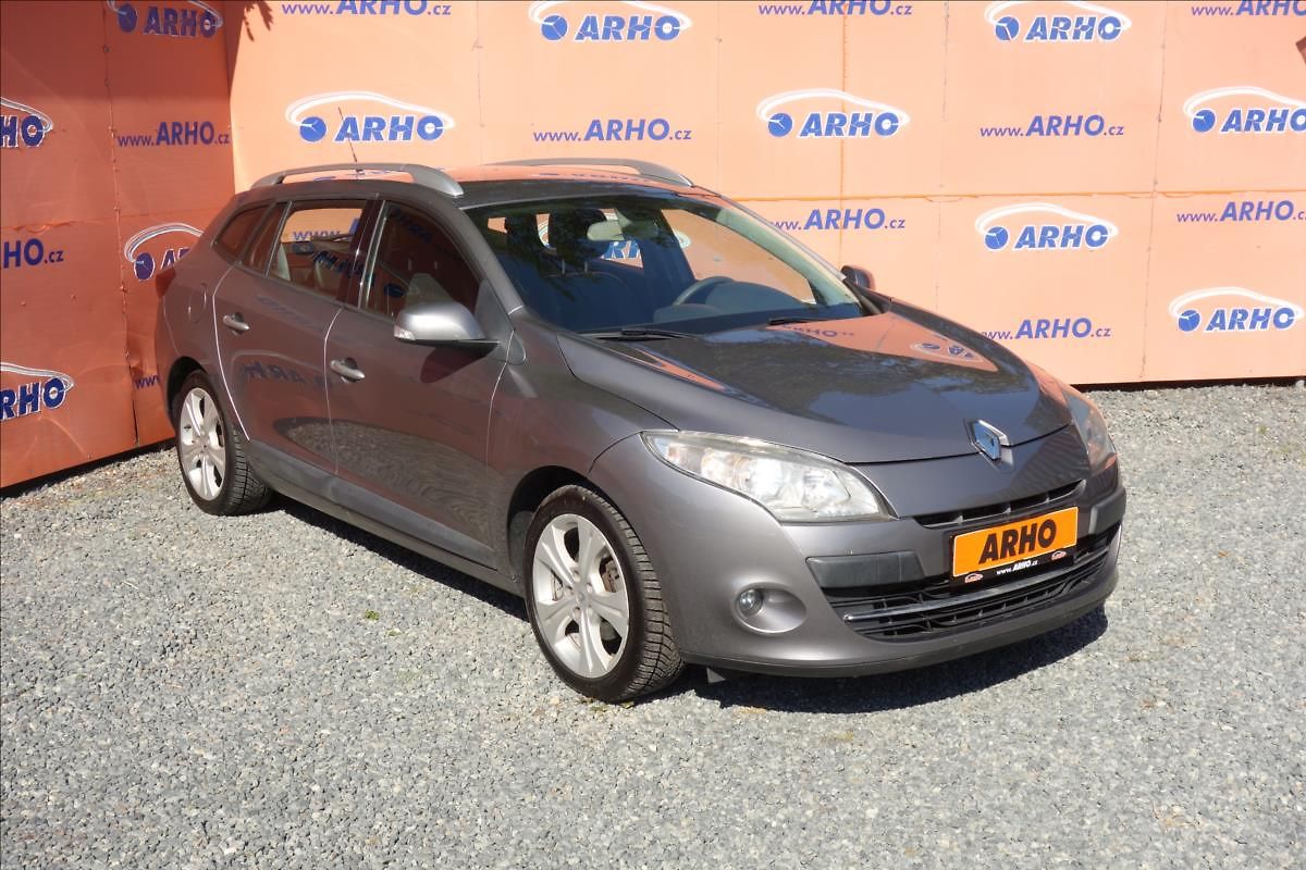 Renault Mégane 1,9 DCi 96KW, ČR, SERVIS.KN.
