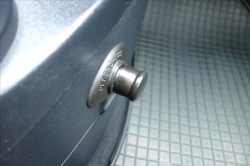 Ford Fiesta 1,3 i 51KW, ČR, BASE. - fotka 23 z 26