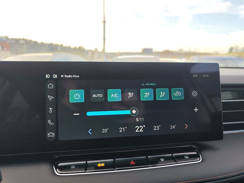 MG EHS (2026) 1.5 TGI/200kW PHEV Emotion AT - fotka 20 z 36