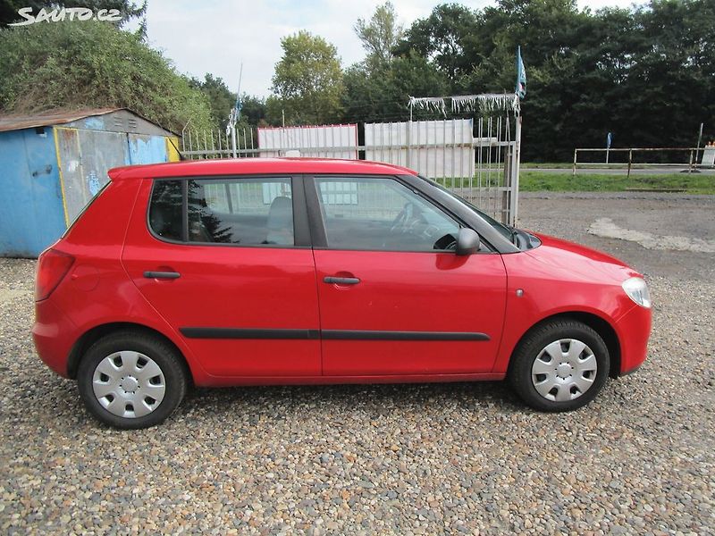 Škoda Fabia 1,2-51KW-KOUPEN V ČR+NOVÁ STK - fotka 8 z 29