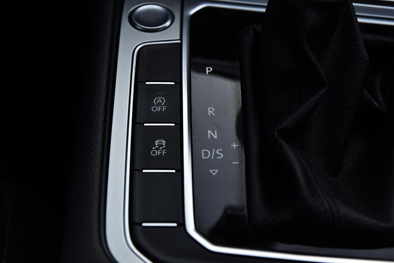 Volkswagen Passat 2.0 TDi CR DSG COMFORTLINE, TZ - fotka 31 z 50