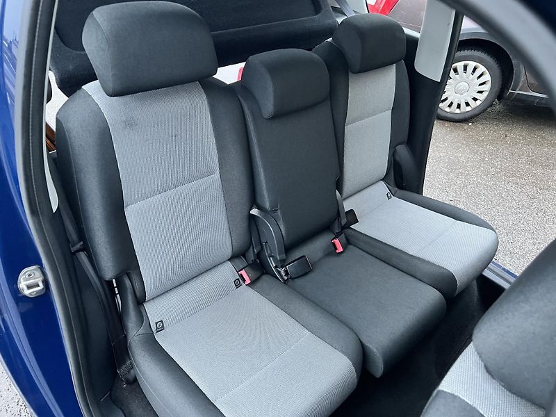 Škoda Roomster 1.6TDI 66KW,KLIMA,ESP,1MAJ - fotka 19 z 43