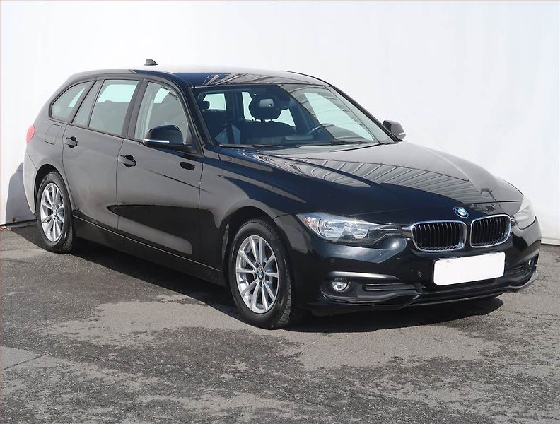 BMW Řada 3 (2017) 320 d xDrive, 4X4, Automat - fotografie inzerátu