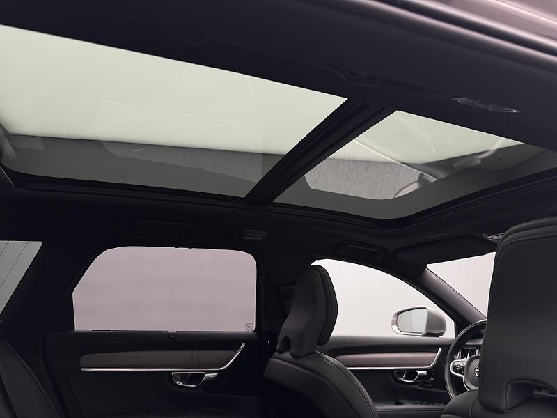 Volvo V90 T6 AWD INSCRIPTION CZ 1.maj - fotka 35 z 54