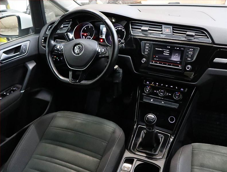 Volkswagen Touran (2016) Comfortline 2.0 TDI - fotka 7 z 18