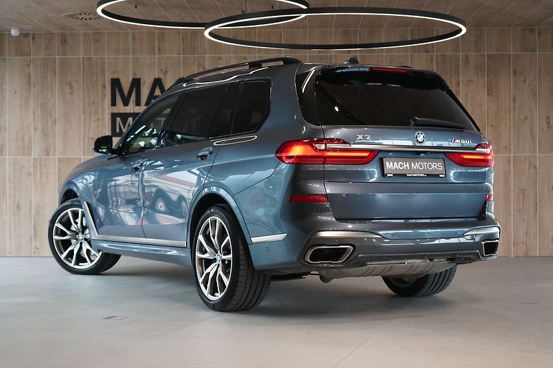 BMW X7 M50i xD, Executive Drive Pro - fotka 11 z 50