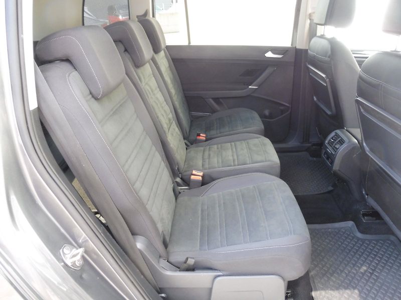 Volkswagen Touran (2019) Maraton Edition 1,5 TSI 110kW - fotka 20 z 27