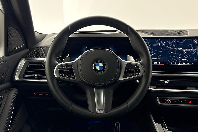 BMW X5 xDrive30d - fotka 9 z 30