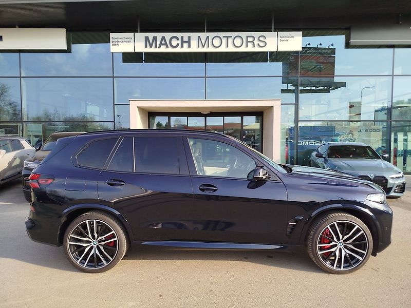 BMW X5 M60i - fotka 10 z 29