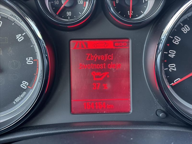 Opel Astra 1,7 CDTi 81kW Cosmo NAVI TAŽNÉ - fotka 33 z 34