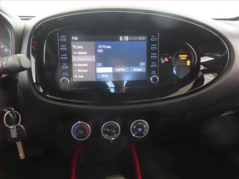 Toyota Aygo (2023) 1.0 VVT-i, Automat, ČR,1.maj - fotka 12 z 15