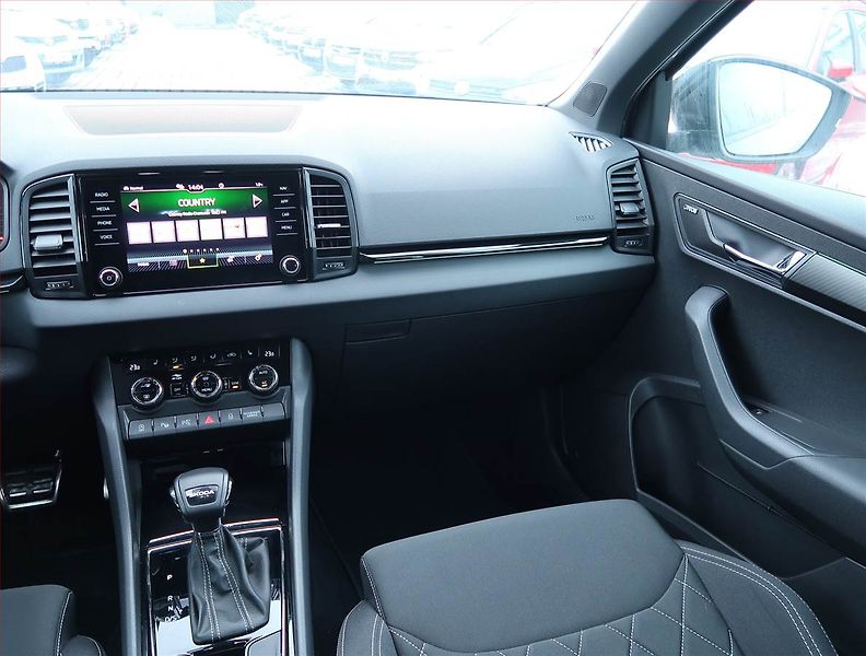 Škoda Karoq (2024) Sportline 1.5 TSI - fotka 8 z 19