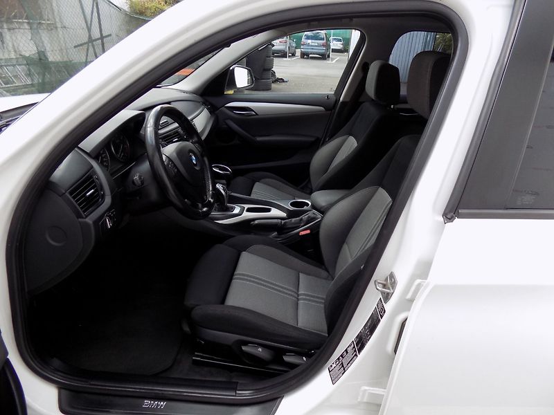BMW X1 (2012) 18d/xDrive/Bi-xenon/ČR/ - fotka 11 z 35