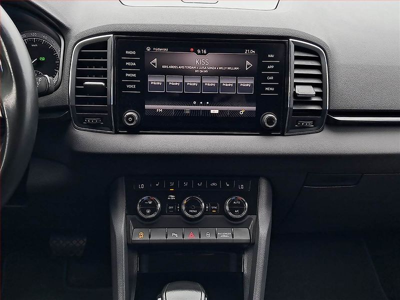 Škoda Karoq (2018) Style 1.5 TSI - fotka 12 z 21