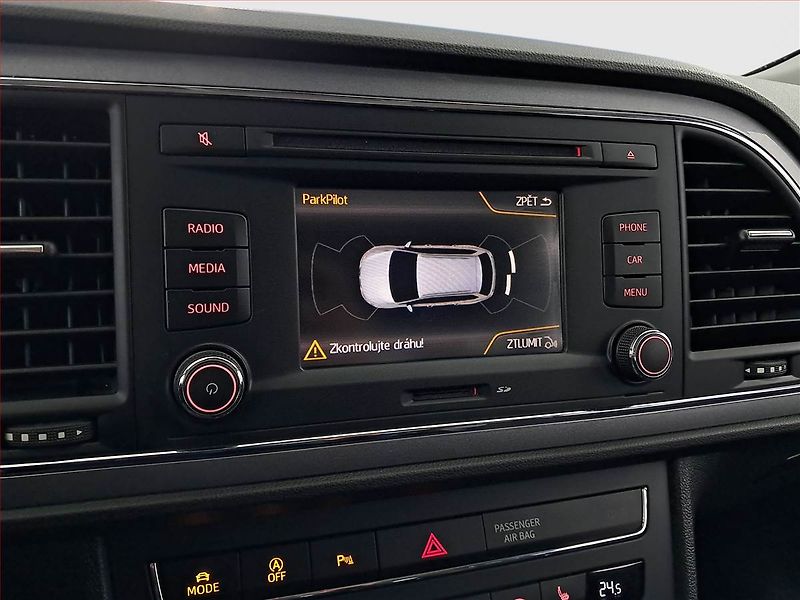 Seat Leon (2014) 1.4 TSI, Tempomat - fotka 18 z 18