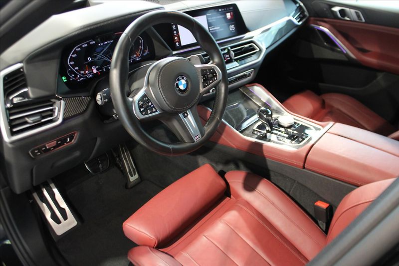 BMW X6 M50i xDrive adLED/360°/H&K - fotka 14 z 47