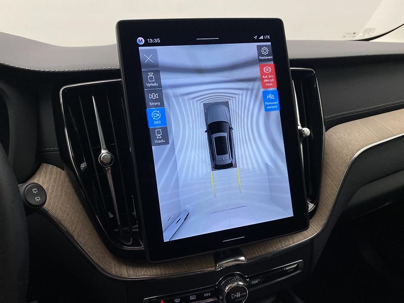 Volvo XC60 T6 AWD RECHARGE BRIGHT ULTRA  - fotka 61 z 67