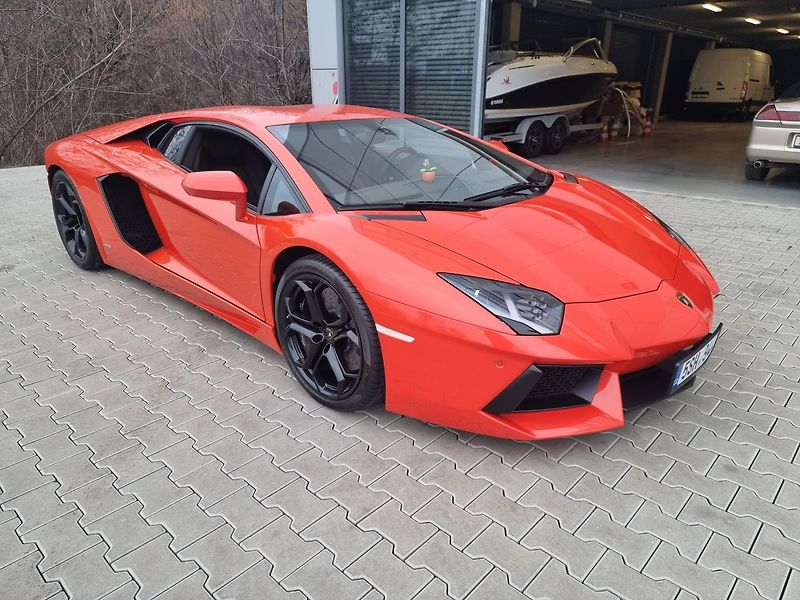 Lamborghini Aventador (2013) LP700-4 PLNÝ SERVIS - fotografie inzerátu