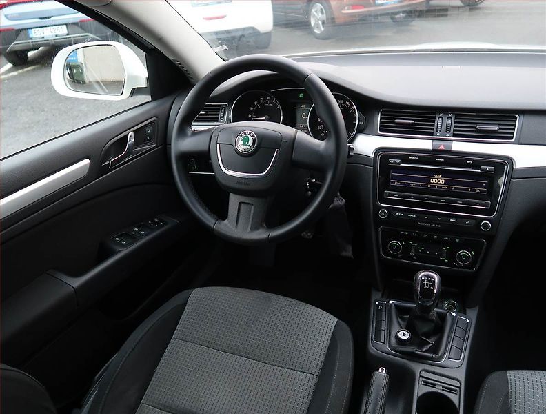 Škoda Superb (2010) Ambition 2.0 TDI, Serv.kniha - fotka 7 z 18