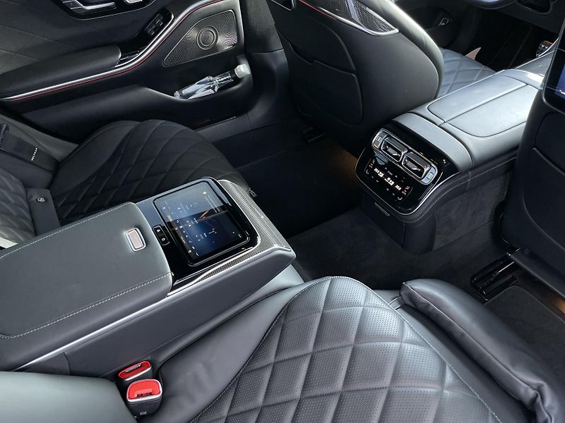 Mercedes-Benz Třídy S (2024) 580 L 4Matic AMG - fotka 16 z 34