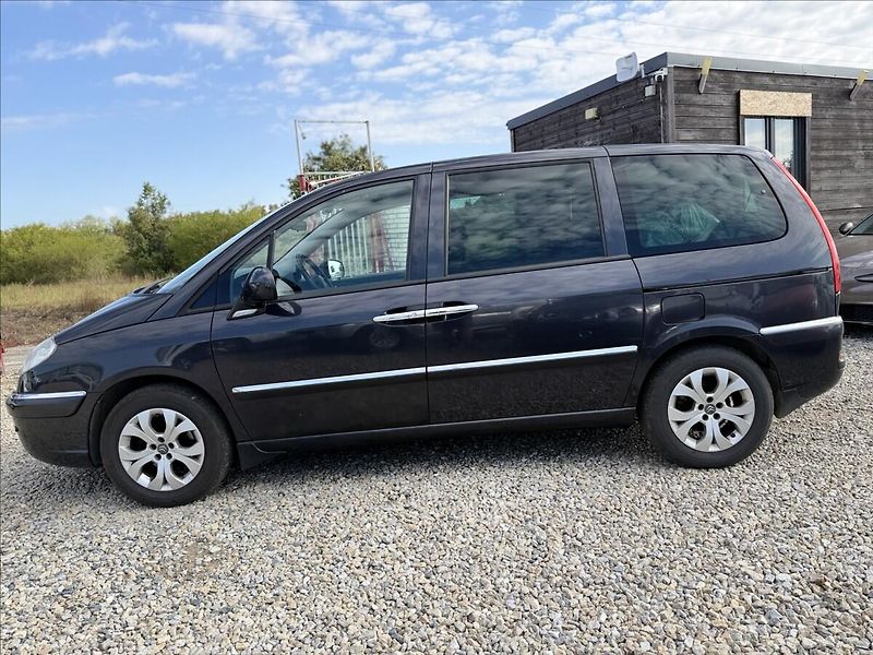 Citroën C8 2,0 HDI 100kW XENONY,TAŽNÉ - fotka 8 z 27