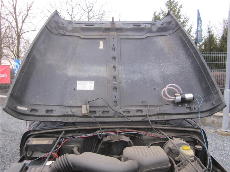 Jeep Wrangler 2.5i 4x4, Hardtop - fotka 38 z 38