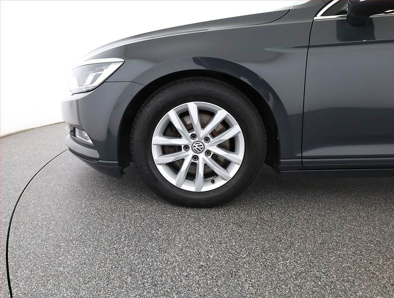 Volkswagen Passat (2017) Comfortline 2.0 TDI - fotka 19 z 19