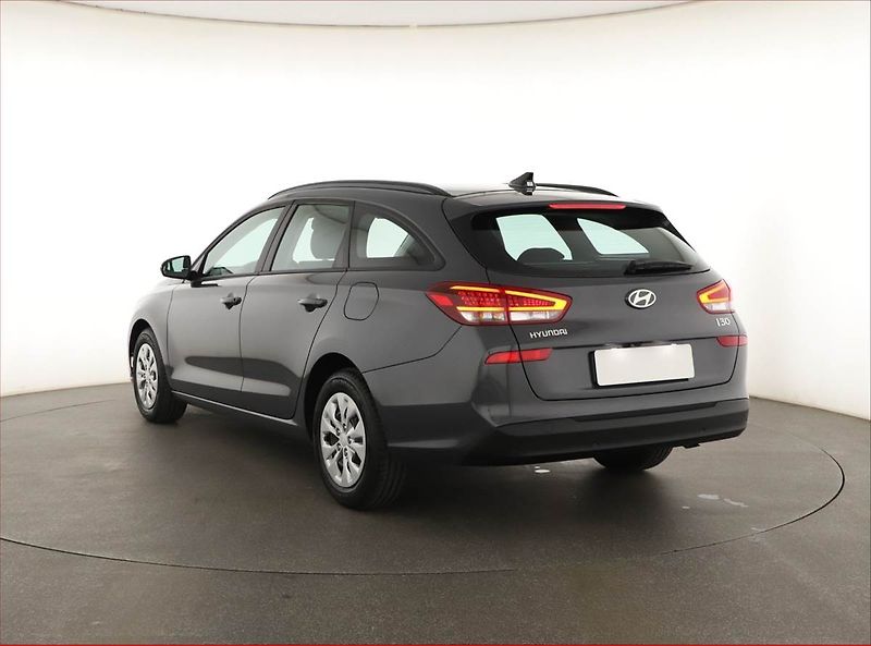 Hyundai i30 (2026) 1.0 T-GDI, Comfort, FullLed - fotka 4 z 14