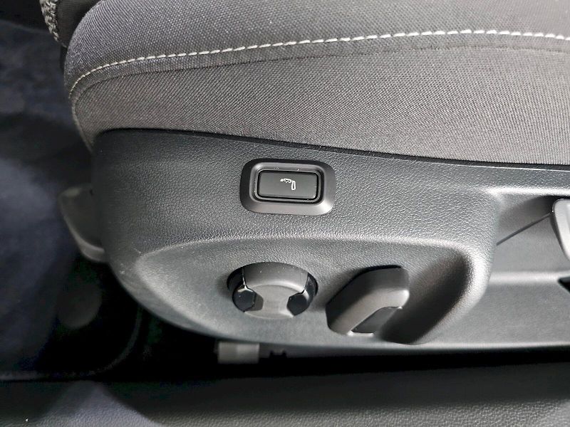 Škoda Superb (2025) COMBI 1.5TSi SELECTION CITY TA - fotka 24 z 34
