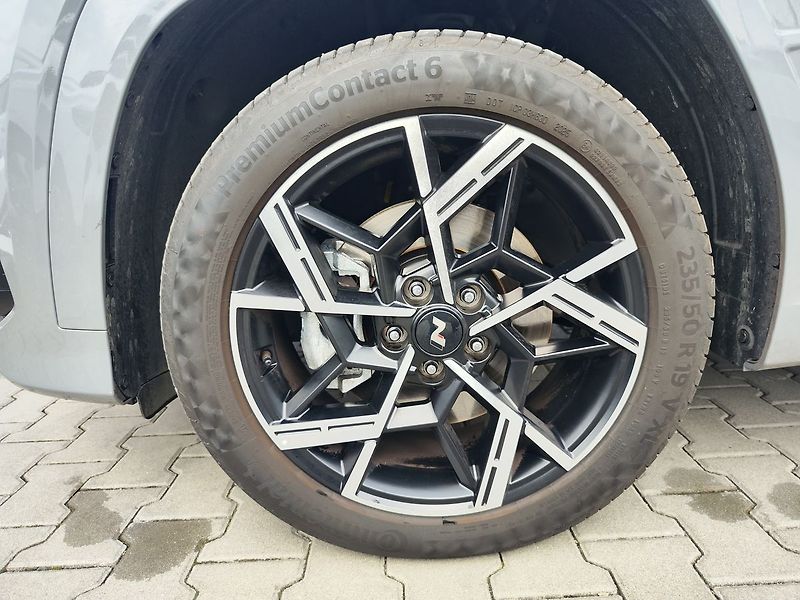 Hyundai Tucson 1.6 T-GDI/118kW N-Line - fotka 35 z 35