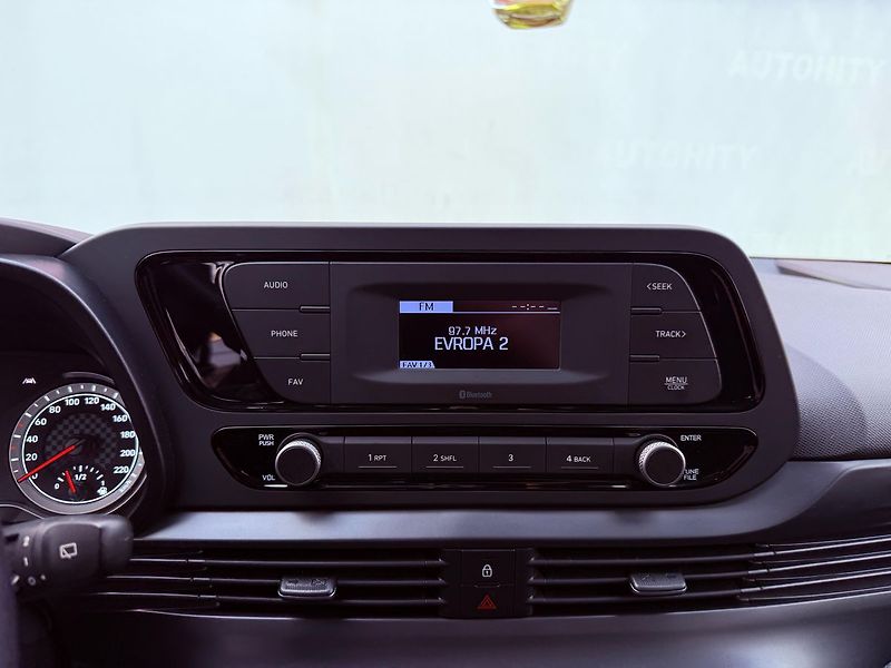 Hyundai Bayon 1.0 T-GDi Comfort Aut., ČR - fotka 18 z 24