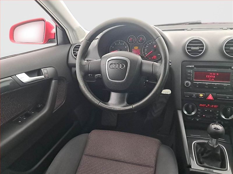 Audi A3 (2008) 1.6, Tempomat - fotka 7 z 16