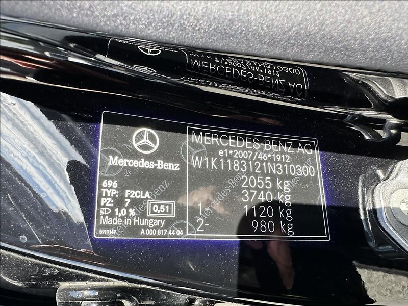 Mercedes-Benz CLA 200d progressive - fotka 14 z 14