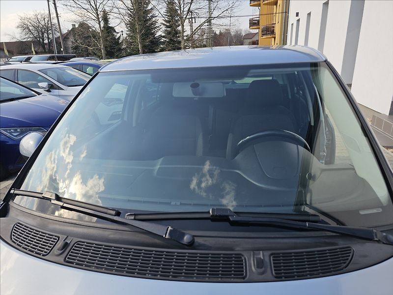 Škoda Fabia II 1,2TSi 77KW Ambiente - fotka 42 z 42
