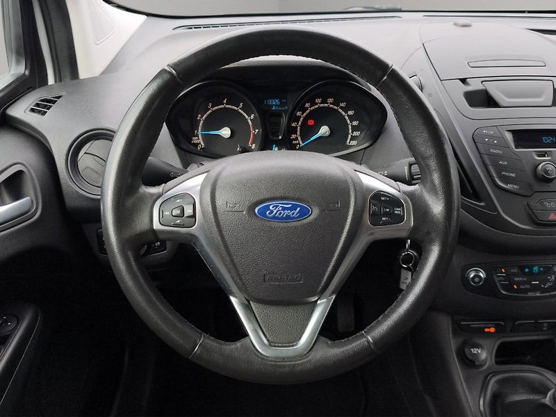 Ford Tourneo Courier (2015) TREND 1.0 EcoBoost 74kW, ČR, S - fotka 10 z 22