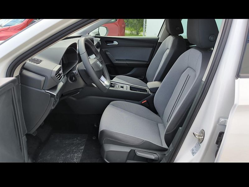Seat Leon (2026) SP Style 1.5 TSI 115k DSG (7A) - fotka 11 z 28