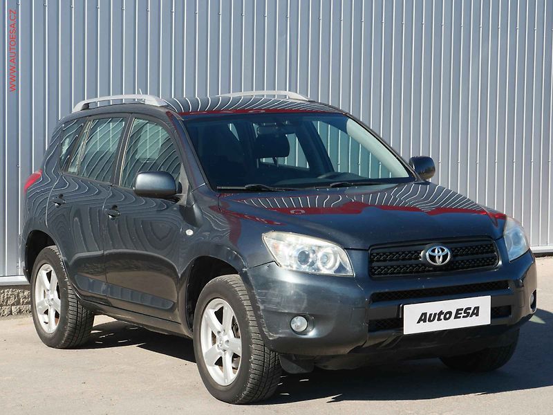 Toyota RAV4 (2007) 2.2 D4-D 4x4, AC, TZ - fotografie inzerátu