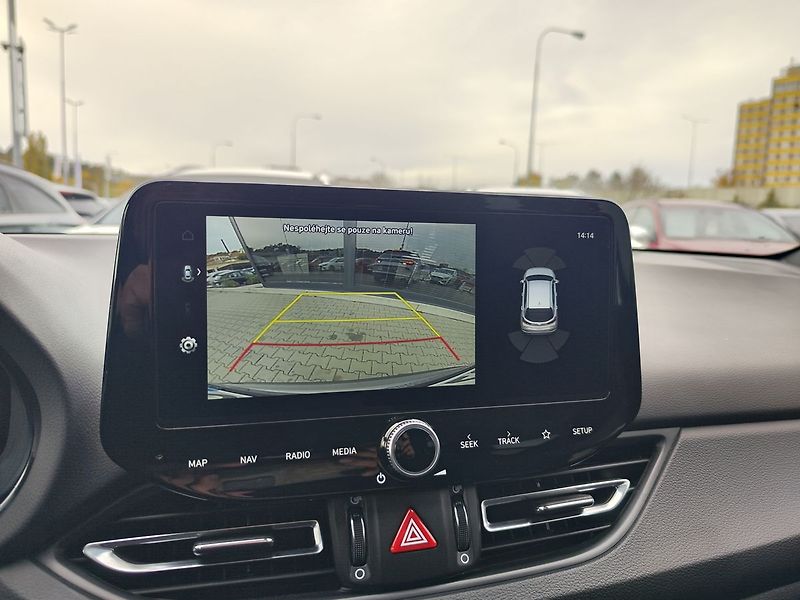 Hyundai i30 1.5 T-GDI/103kW N-Line DCT - fotka 20 z 35