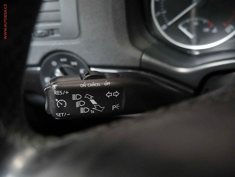 Škoda Octavia (2011) 2.0TDI, ČR, DSG - fotka 14 z 23